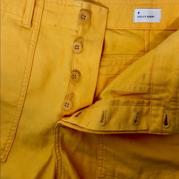 GAP Yellow Utility Short Size 8 - Picture 8 of 9
